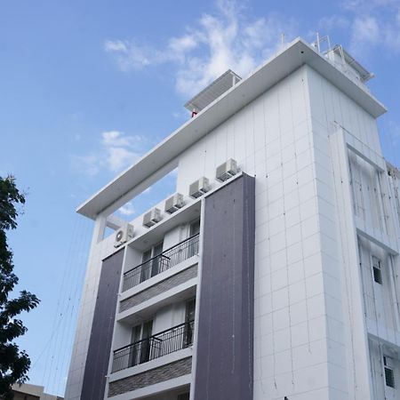 Avenue 11 Premium Stays Мадурай Экстерьер фото